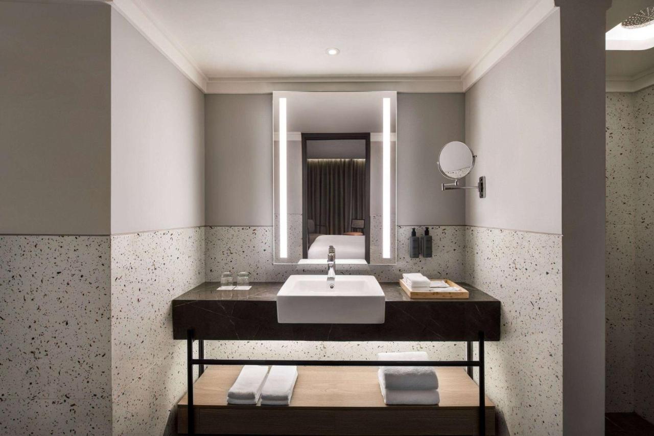 Ramada Encore By Wyndham Indore Nipania Exterior photo
